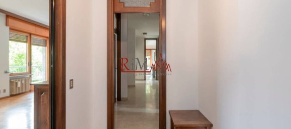 3 bedrooms Apartment in Milan, Italy No. 333153 9