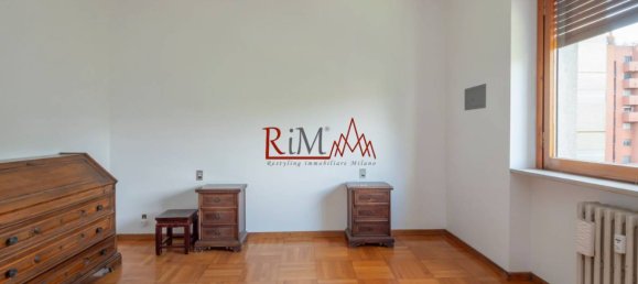 3 bedrooms Apartment in Milan, Italy No. 333153 23