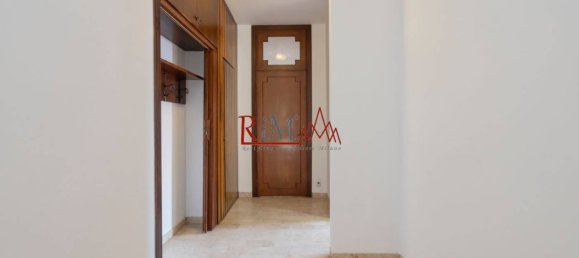 3 bedrooms Apartment in Milan, Italy No. 333153 20