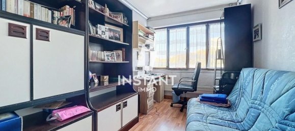 4 bedrooms Apartment in Creteil, France No. 142750 9