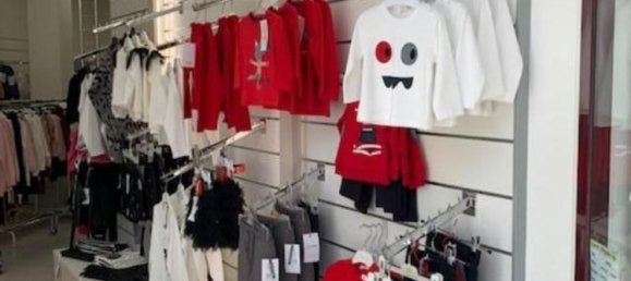 Gewerbliche Immobilie in Cecina, Italy 60m², Nr. 205580 3