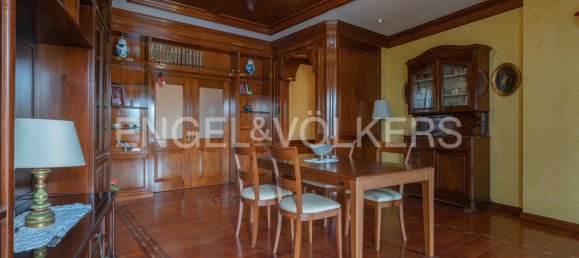 3 bedrooms Apartment in Naples, Italy No. 127284 5