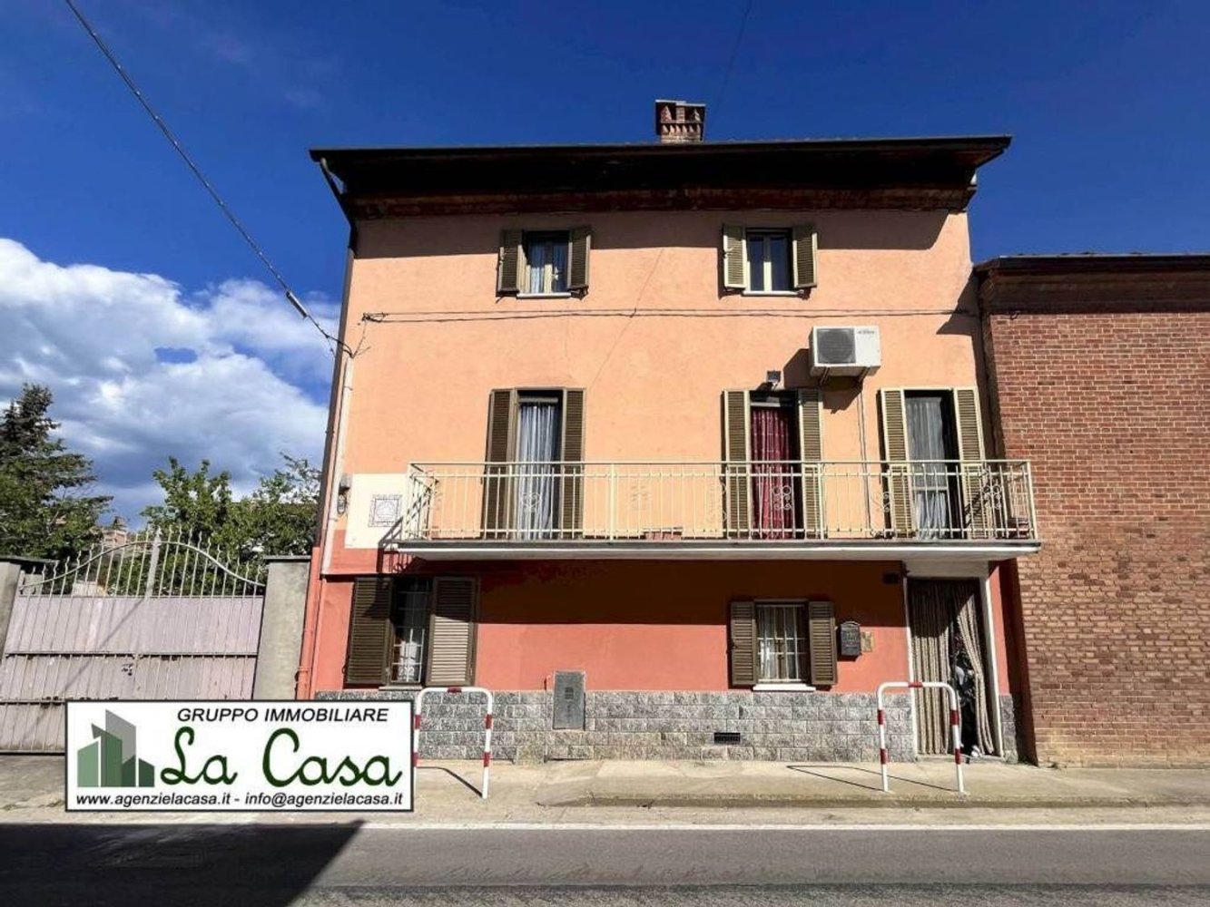 6 rooms House in Dusino San Michele, Italy No. 58641