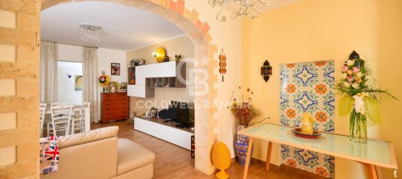 4-salle Appartement à Gallipoli, Italy No. 163911 5