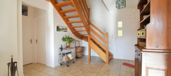 Casa de 5 dormitorios en Pluvigner, France No. 193648 11