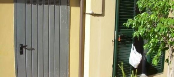 3-salle Appartement à Pisa, Italy No. 29429 14