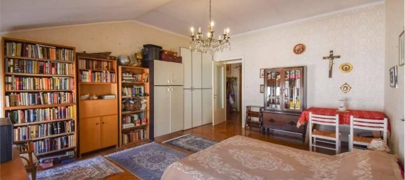 Apartamento de 4 habitaciónes en Trieste, Italy No. 42044 36