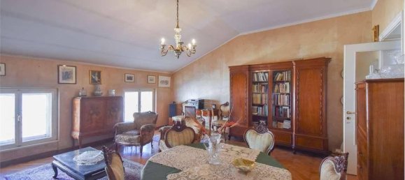 Apartamento de 4 habitaciónes en Trieste, Italy No. 42044 13