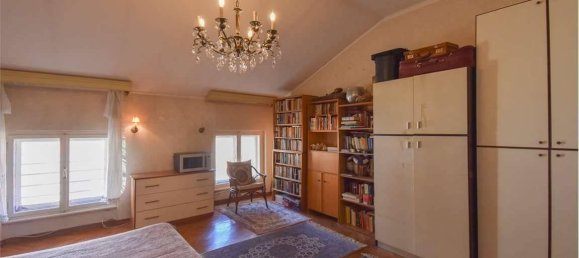 Apartamento de 4 habitaciónes en Trieste, Italy No. 42044 39