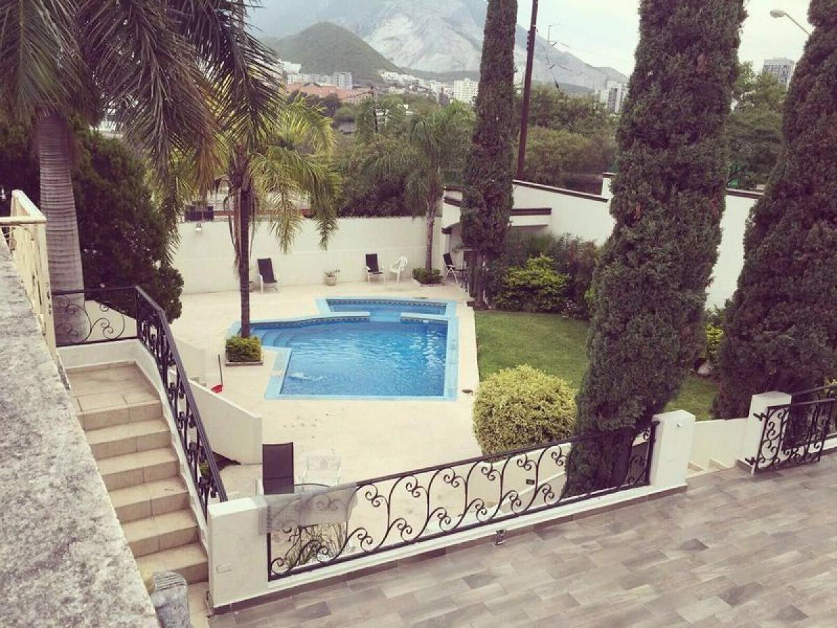 6 bedrooms House in Nuevo Leon, Mexico No. 171589