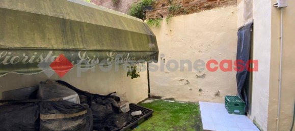 2 rooms Commercial property in Livorno, Italy No. 351308 9