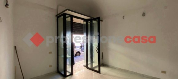 2 rooms Commercial property in Livorno, Italy No. 351308 5
