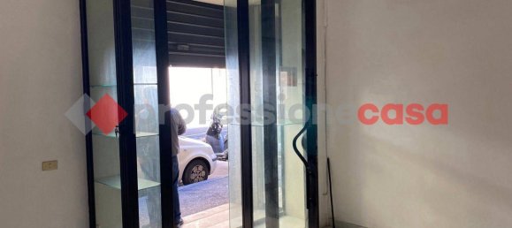 2 rooms Commercial property in Livorno, Italy No. 351308 6