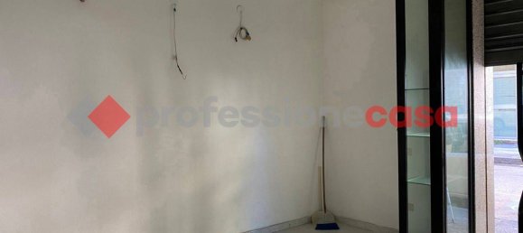 2 rooms Commercial property in Livorno, Italy No. 351308 4