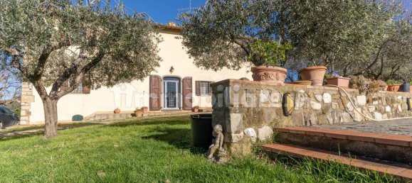 6 bedrooms Villa in Barberino Tavarnelle, Italy No. 82758 4