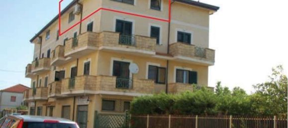 Квартира с 5 комнатами в Кассано алло Йонио, Италия № 182331 34