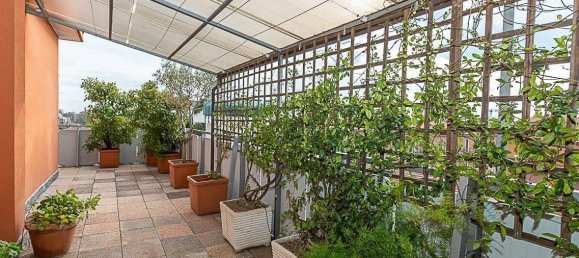 3-salle Penthouse à Monza, Italy No. 40351 20