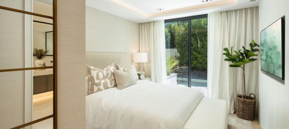 7 bedrooms Villa in Marbella, Spain No. 145124 8