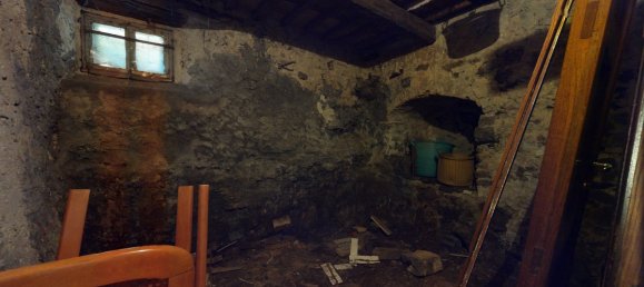 3 bedrooms House in Coreglia Antelminelli, Italy No. 233115 11