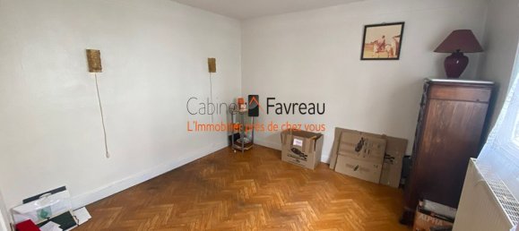 2 bedrooms House in Villejuif, France No. 176579 8