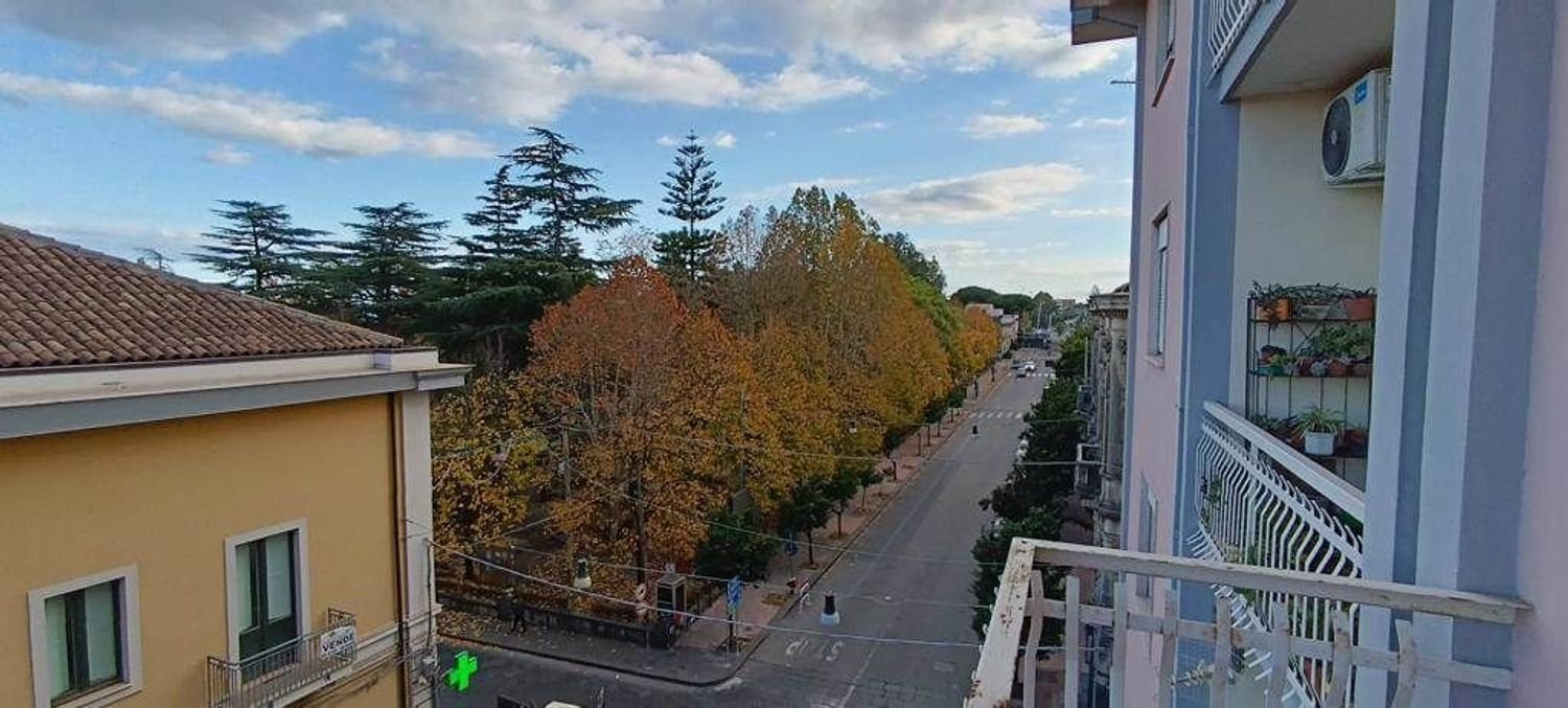 7 rooms Apartment in Riposto, Italy No. 117299