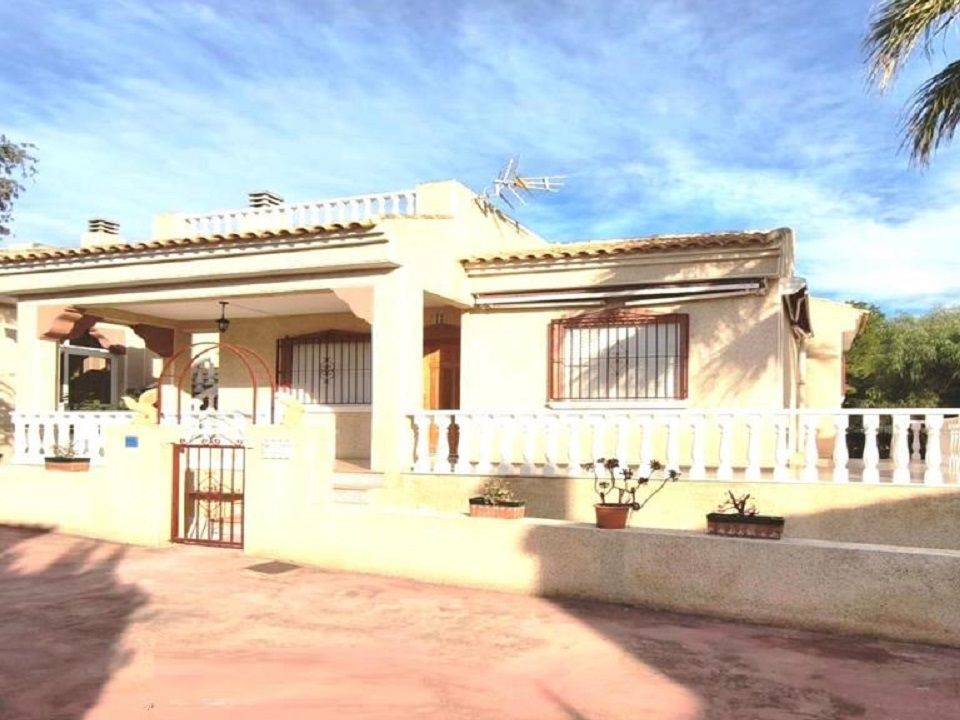 3 bedrooms House in Algorfa, Spain No. 246417