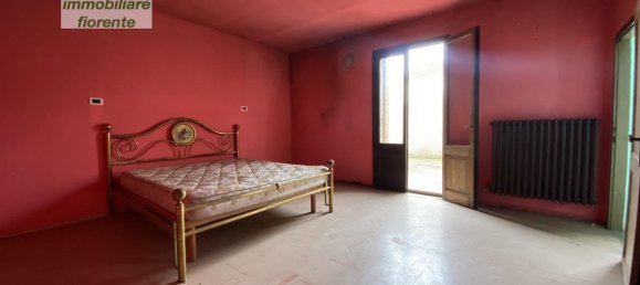 Дом с 5 комнатами в Вилланова ди Кампозампьеро, Италия № 236900 4