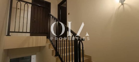 3 bedrooms Townhouse in Abu Dhabi, UAE No. 16980 12