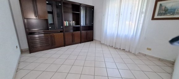 Дом с 9 комнатами в Сан Джованни ин Персичето, Италия № 179274 10