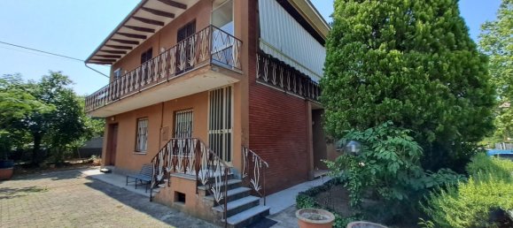 Дом с 9 комнатами в Сан Джованни ин Персичето, Италия № 179274 28