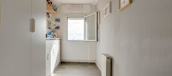 3 Schlafzimmer Wohnung in Cornella De Llobregat, Spain, Nr. 73686 12