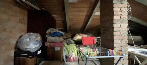 4 rooms Apartment in Carpi, Italy No. 232026 3