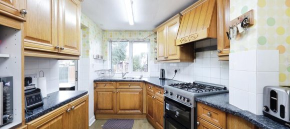 2 bedrooms Bungalow in Watford, United Kingdom No. 6200 24