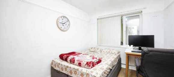 2 bedrooms Bungalow in Watford, United Kingdom No. 6200 22