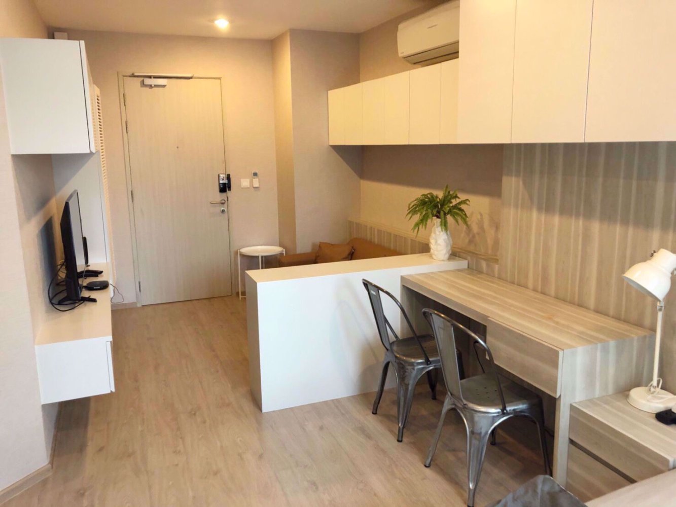 Condominio de 1 dormitorio en Bang Rak, Thailand No. 10174
