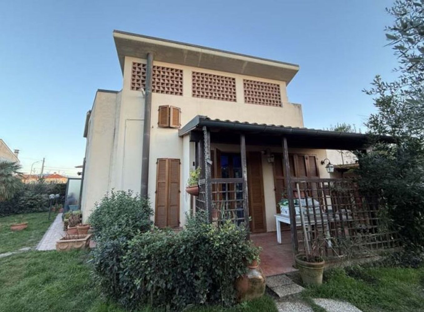 11 rooms House in Pisa, Italy No. 291975