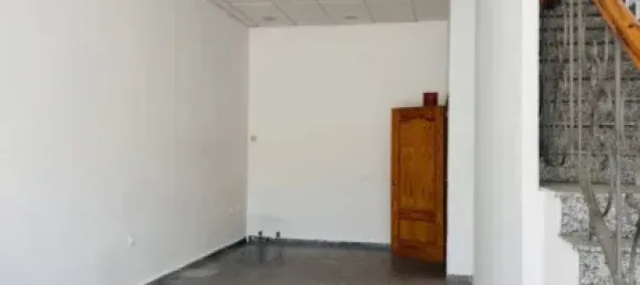 145m² Commercial property in Cadiz, Spain No. 170630 2