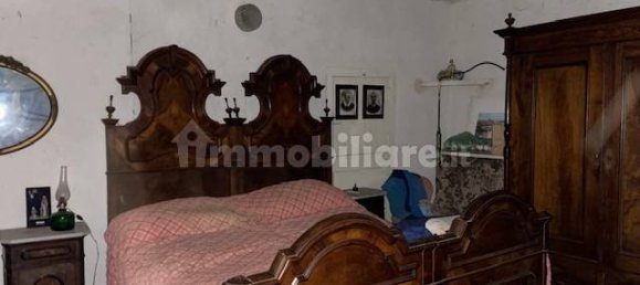 3 bedrooms House in Castagneto Po, Italy No. 140723 8