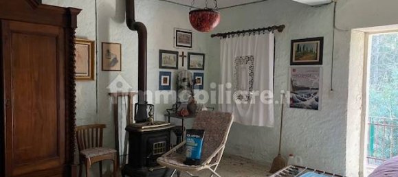 3 bedrooms House in Castagneto Po, Italy No. 140723 7