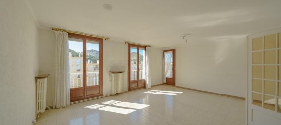2 bedrooms Apartment in Marseille, France No. 282204 4