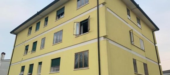 2 bedrooms Apartment in Padua, Italy No. 344761 2