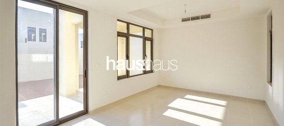 Таунхаус с 3 спальнями в Рим, ОАЭ № 98753 7