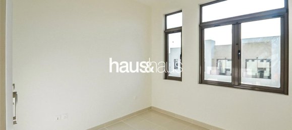 Таунхаус с 3 спальнями в Рим, ОАЭ № 98753 10