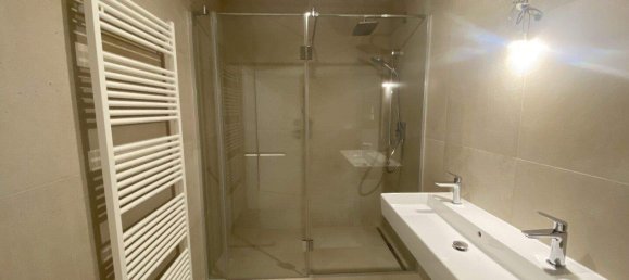 2 rooms Apartment in Vienna, Austria No. 204443 5