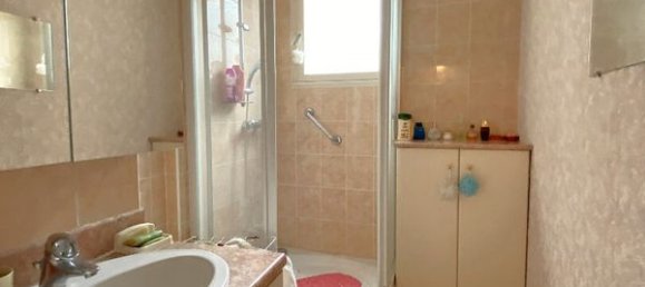 3 chambres Appartement à Bourges, France No. 153657 5