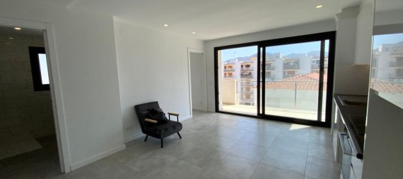 2 bedrooms Duplex in Roses, Spain No. 149788 2
