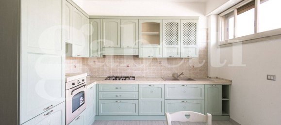 5-salle Appartement à Cagliari, Italy No. 279009 9