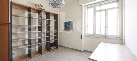 5-salle Appartement à Cagliari, Italy No. 279009 14