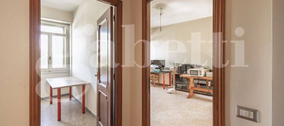 5-salle Appartement à Cagliari, Italy No. 279009 21