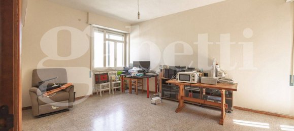5-salle Appartement à Cagliari, Italy No. 279009 22